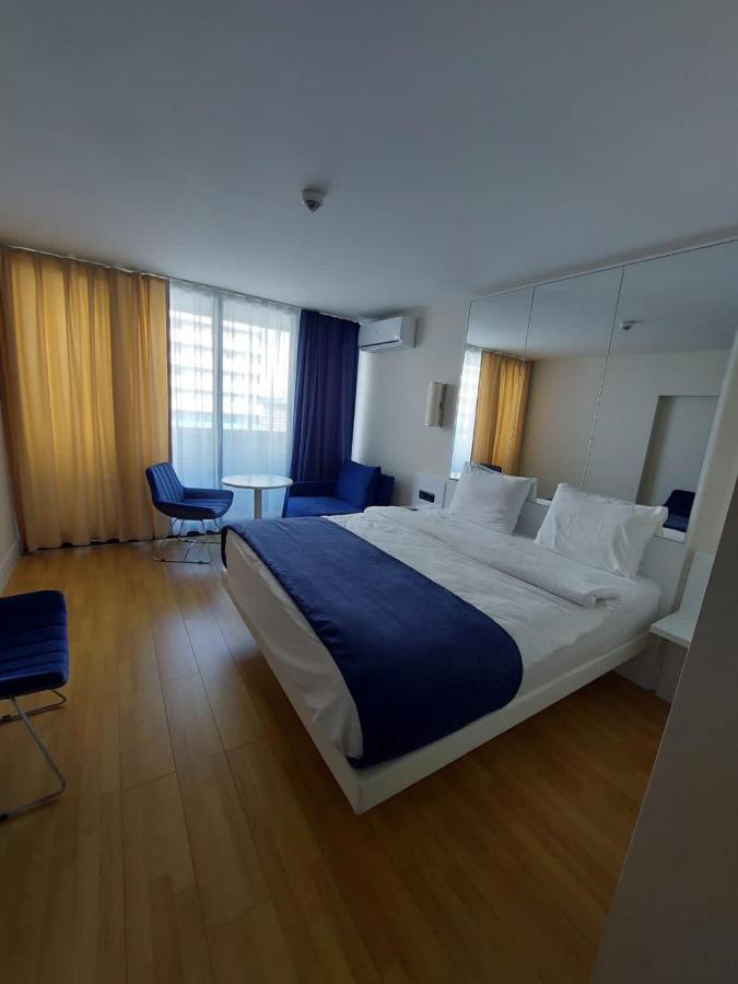 Orbi City Lux Apartment Batumi Eksteriør billede